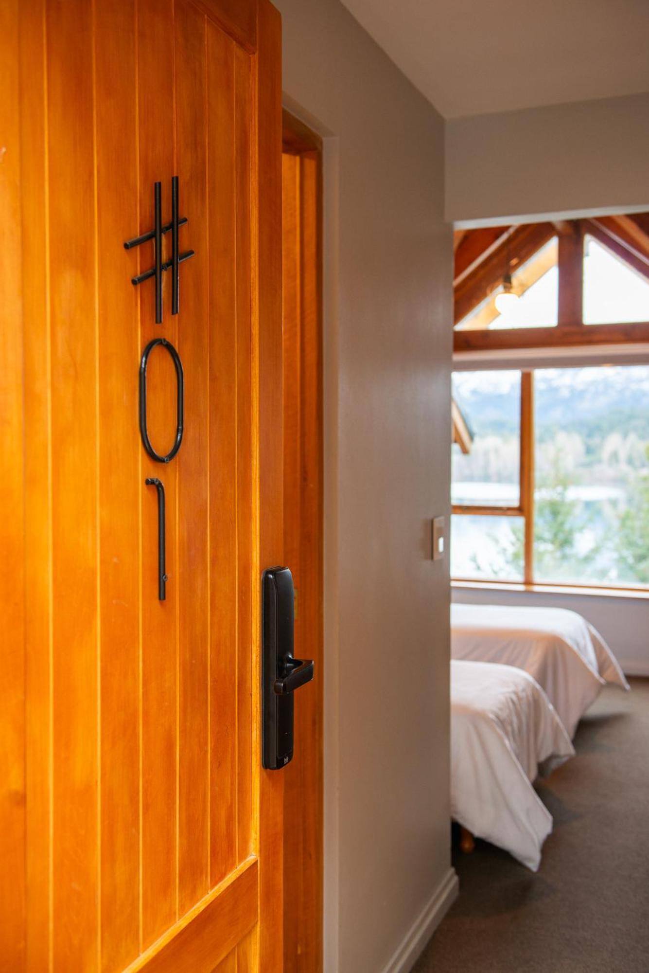 Peninsula Petit Hotel San Carlos de Bariloche Ngoại thất bức ảnh