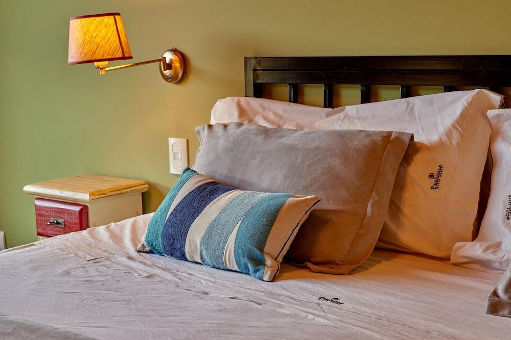 Peninsula Petit Hotel San Carlos de Bariloche Ngoại thất bức ảnh
